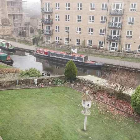 Waters View * Skipton