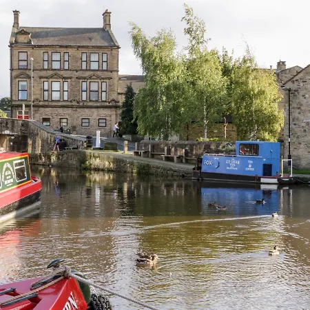 Semesterbostad Waters View *