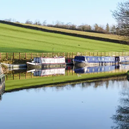 度假居 Waters View 斯基普顿